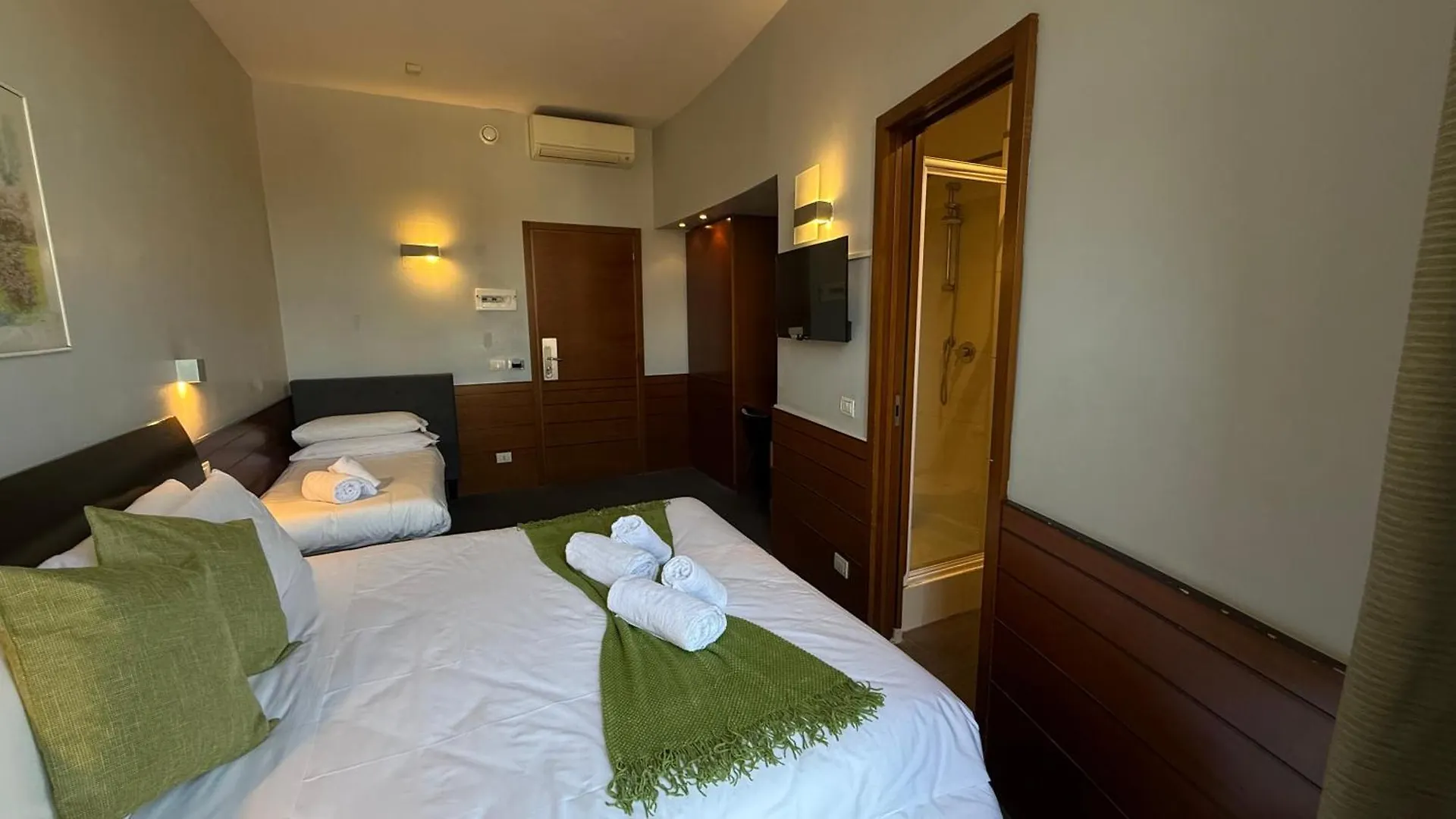 Romalive Hotel 0*, Rome
